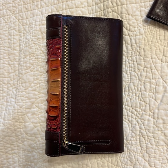 Brahmin checkbook NWOT - Picture 8 of 11